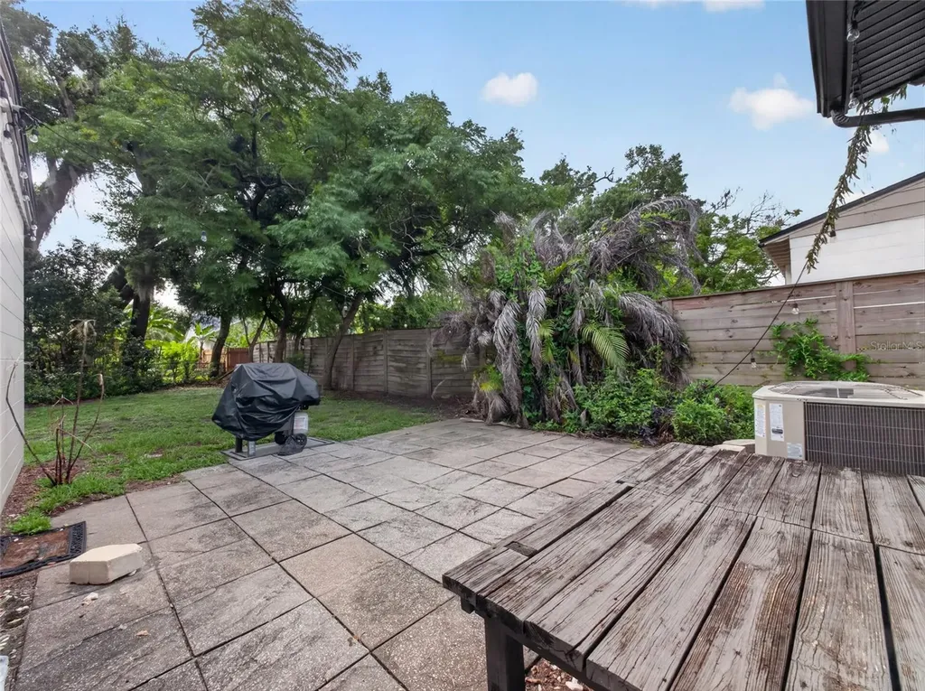 2121 Ivanhoe Road Orlando FL 32804