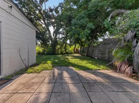 2121 Ivanhoe Road Orlando FL 32804