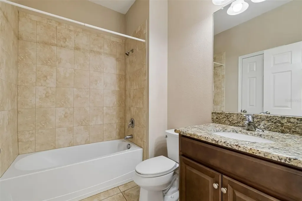 17566 Buckingham Garden Drive Lithia FL 33547
