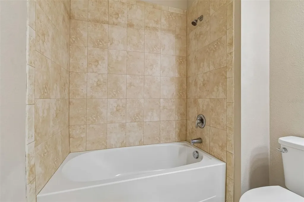 17566 Buckingham Garden Drive Lithia FL 33547