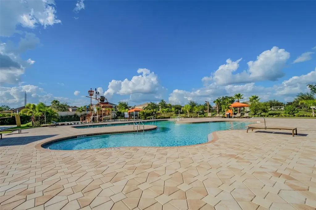 17566 Buckingham Garden Drive Lithia FL 33547