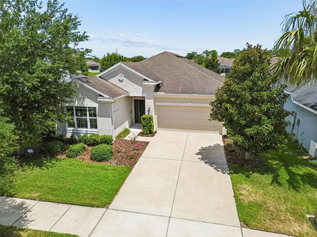 17566 Buckingham Garden Drive Lithia FL 33547
