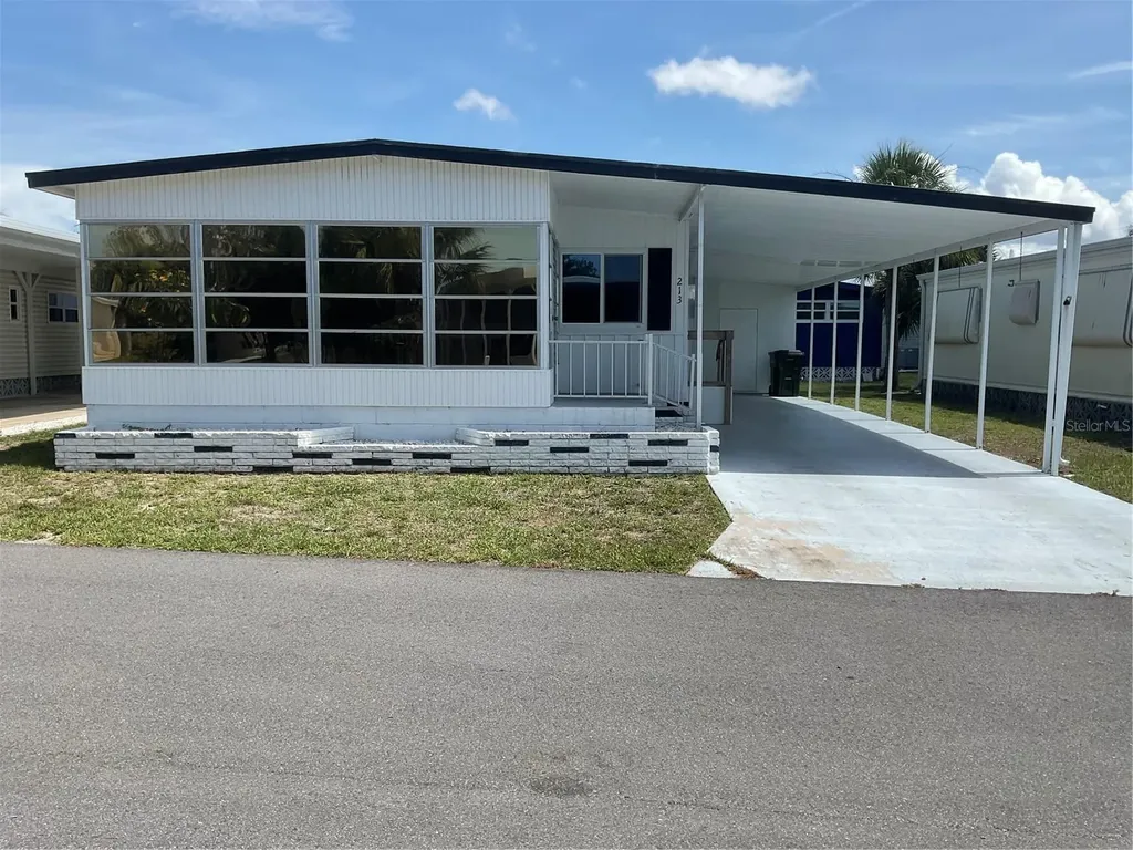 213 Como Drive Venice FL 34285