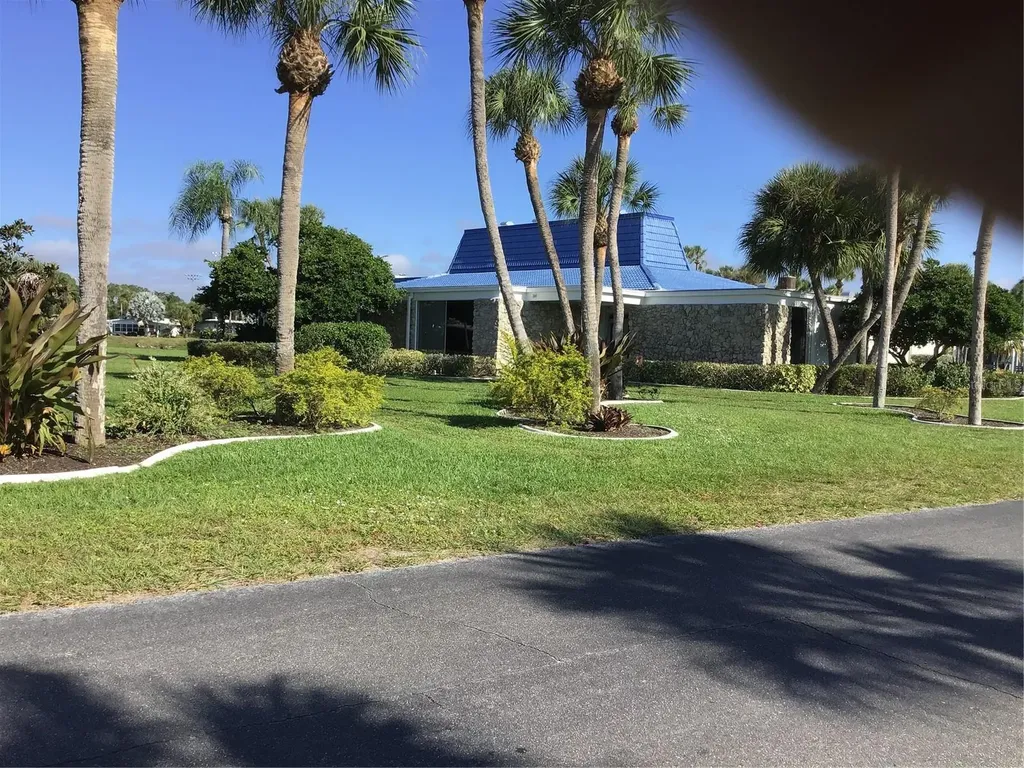 213 Como Drive Venice FL 34285