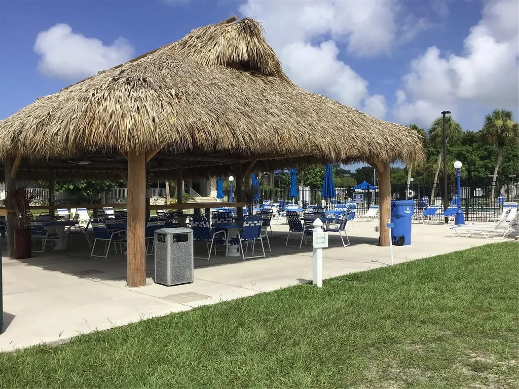 213 Como Drive Venice FL 34285