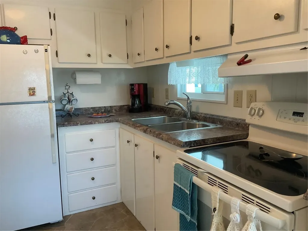 213 Como Drive Venice FL 34285