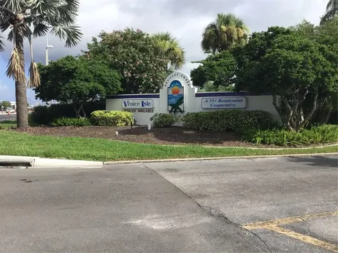 213 Como Drive Venice FL 34285