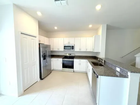 32010 Spiceberry Street San Antonio FL 33576