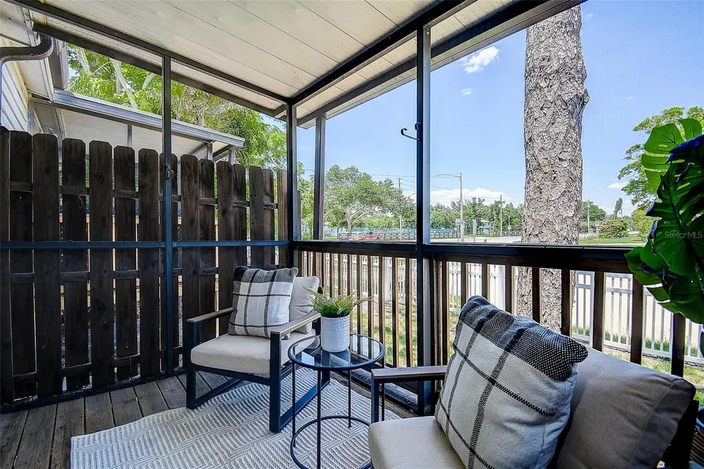 6204 92nd Place N Pinellas Park FL 33782