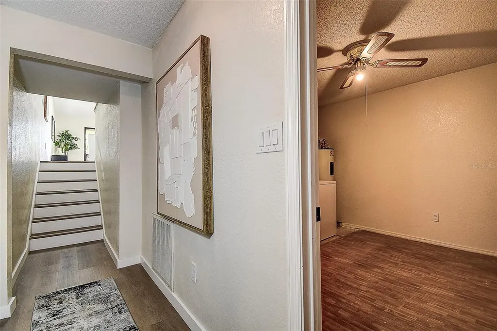 6204 92nd Place N Pinellas Park FL 33782