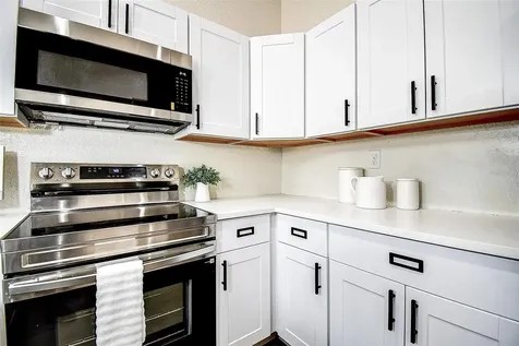 6204 92nd Place N Pinellas Park FL 33782
