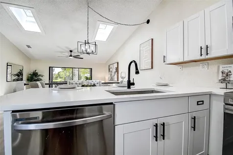 6204 92nd Place N Pinellas Park FL 33782