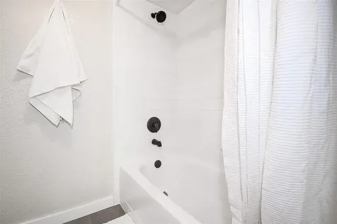6204 92nd Place N Pinellas Park FL 33782
