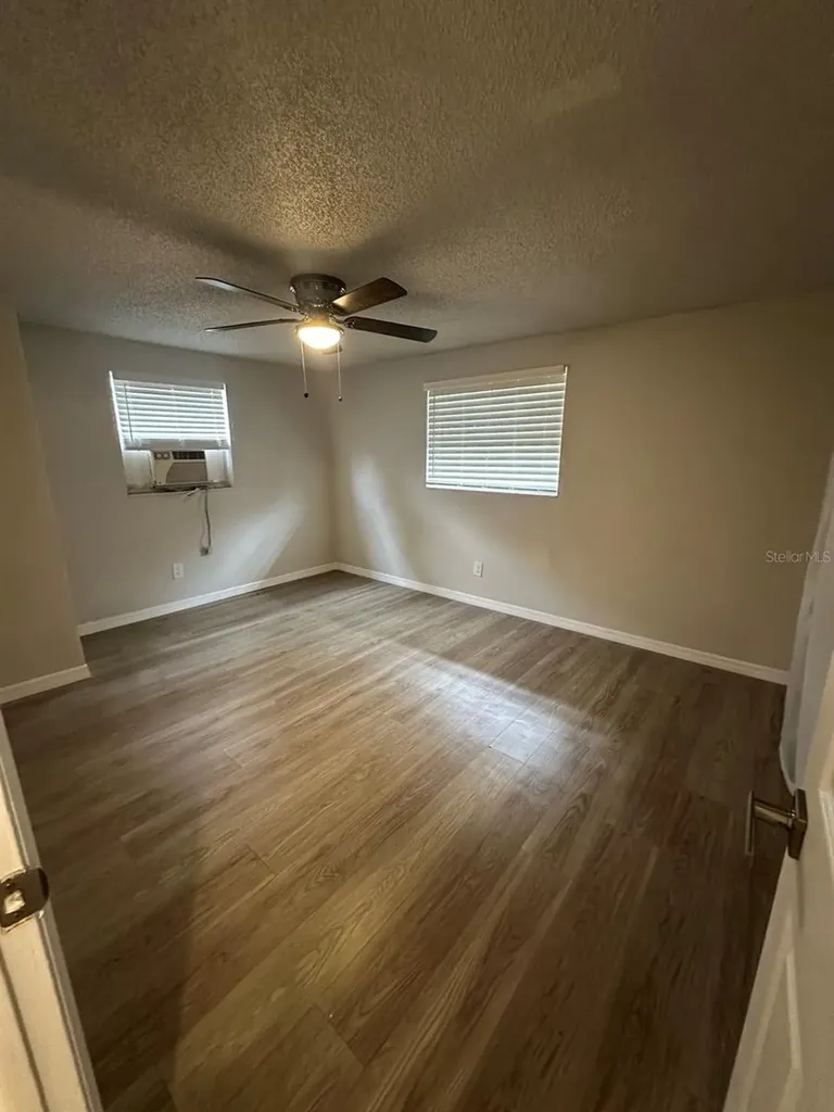 2620 E 33rd Avenue Tampa FL 33610