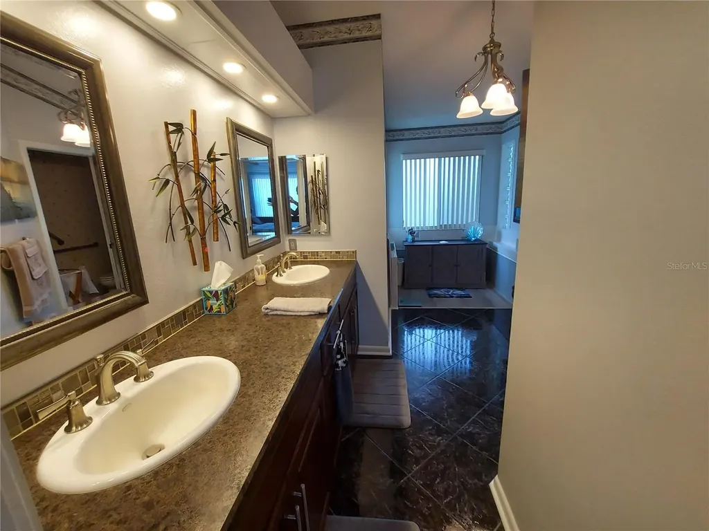 26010 Newcombe Circle Leesburg FL 34748