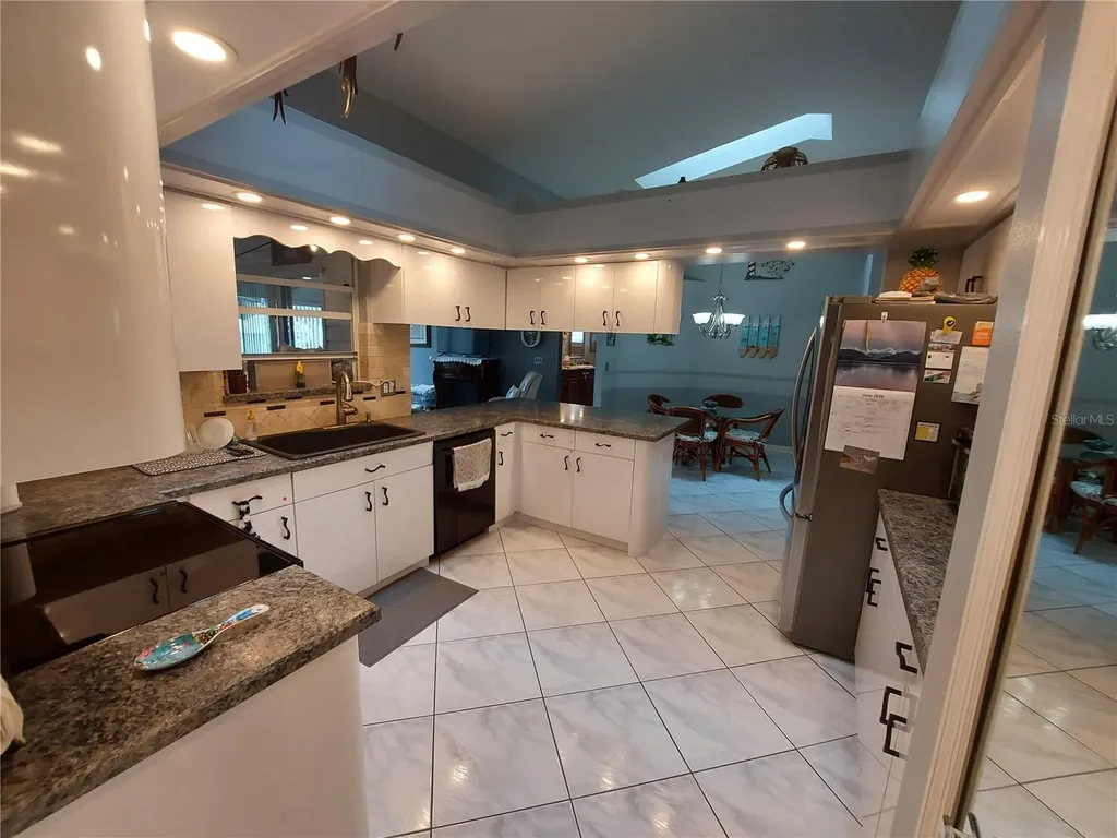 26010 Newcombe Circle Leesburg FL 34748