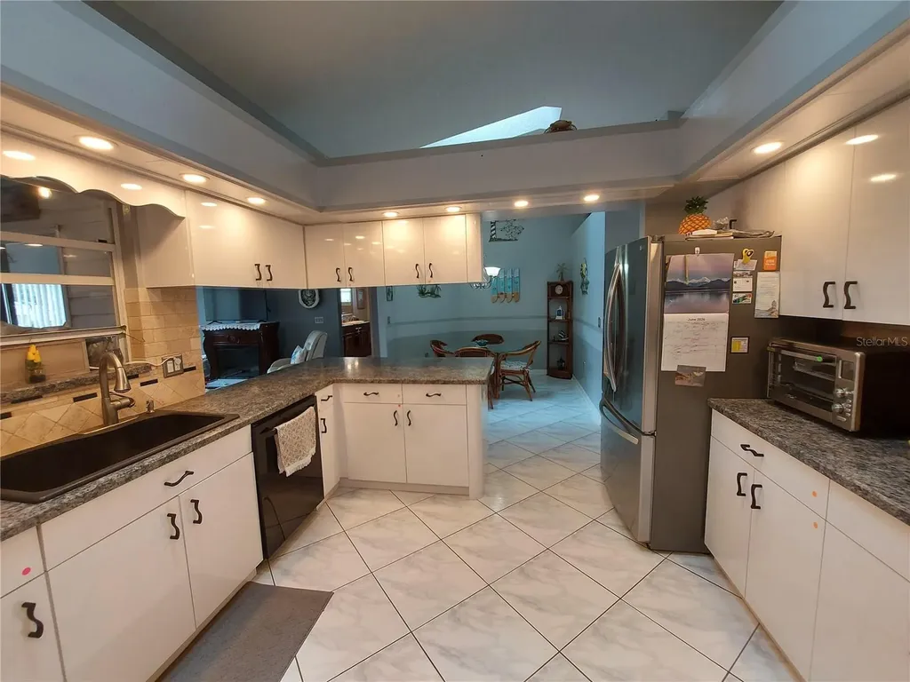 26010 Newcombe Circle Leesburg FL 34748