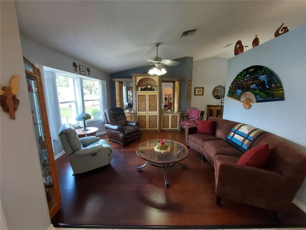 26010 Newcombe Circle Leesburg FL 34748
