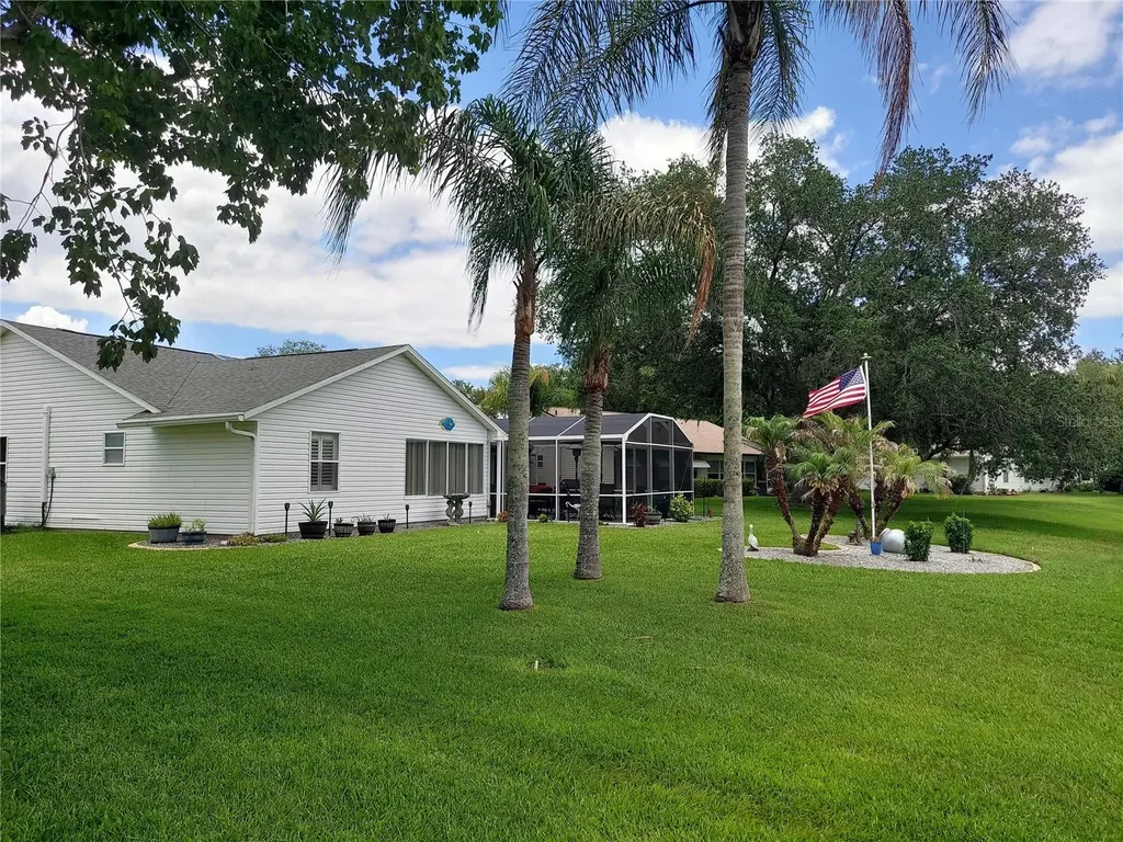 26010 Newcombe Circle Leesburg FL 34748