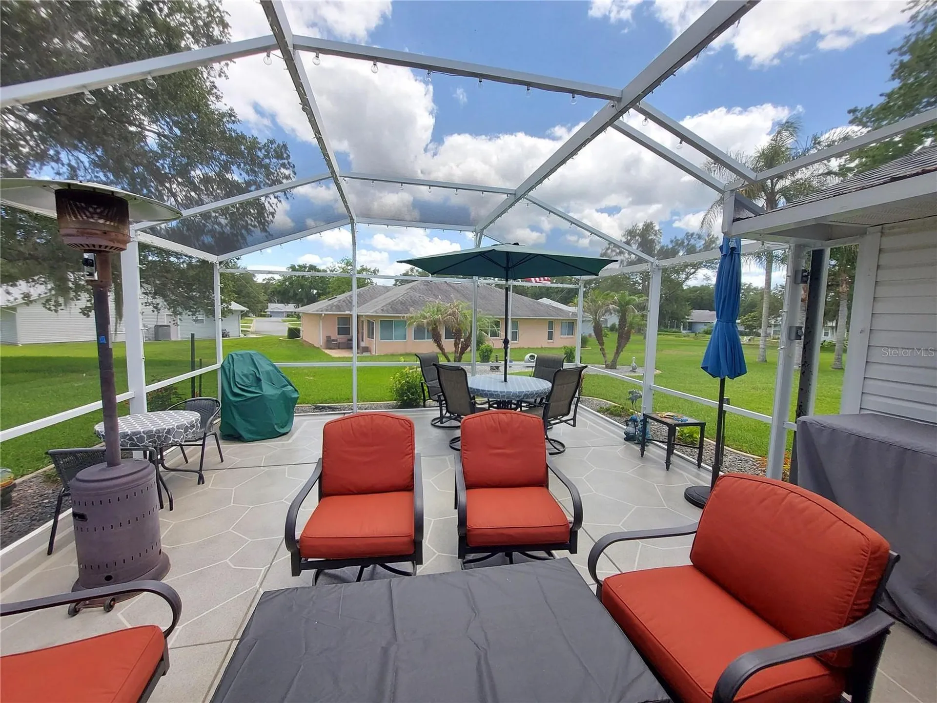 26010 Newcombe Circle Leesburg FL 34748