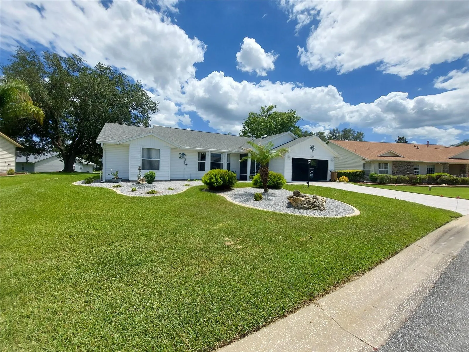 26010 Newcombe Circle Leesburg FL 34748