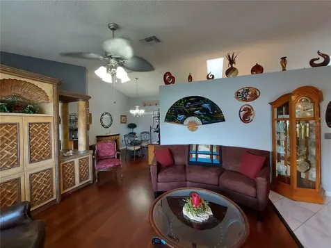 26010 Newcombe Circle Leesburg FL 34748