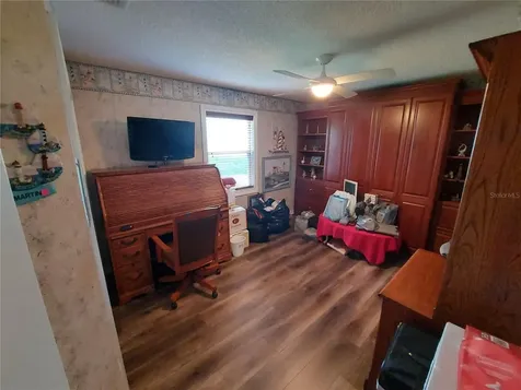 26010 Newcombe Circle Leesburg FL 34748