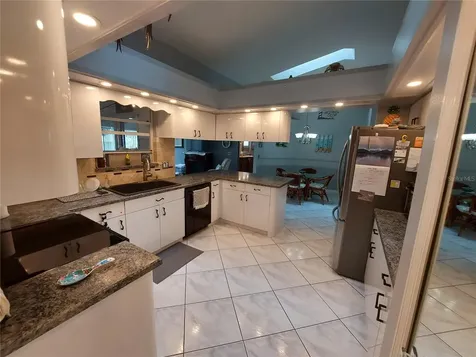 26010 Newcombe Circle Leesburg FL 34748
