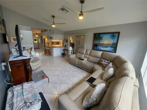 26010 Newcombe Circle Leesburg FL 34748