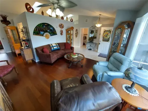26010 Newcombe Circle Leesburg FL 34748