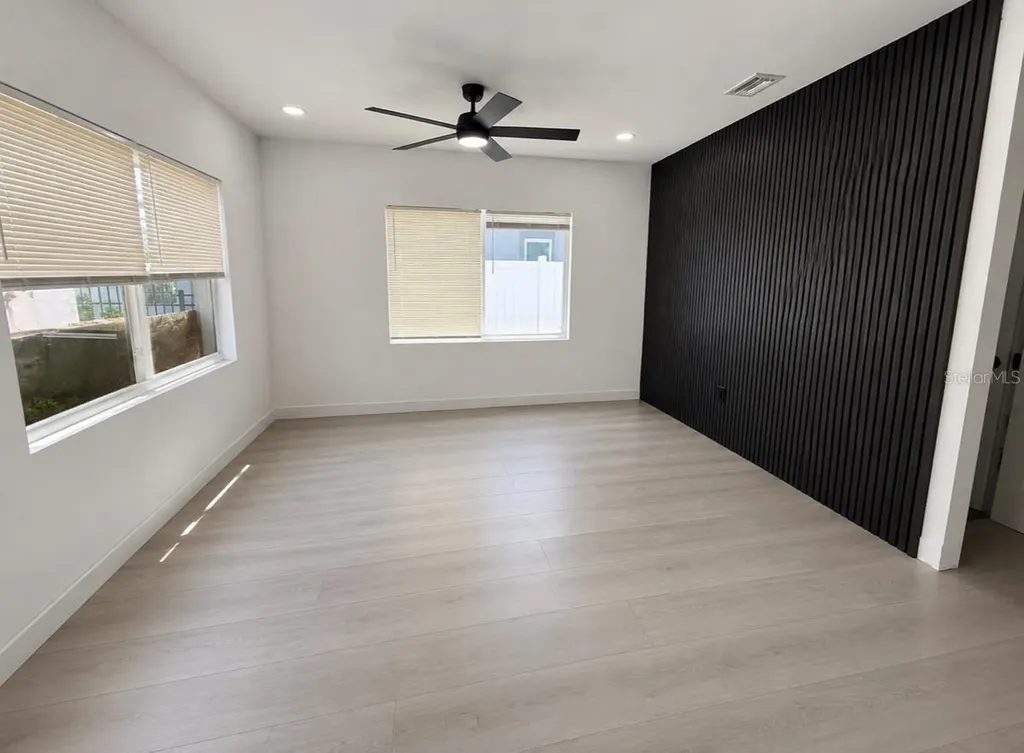 3010 6th Avenue S St Petersburg FL 33712