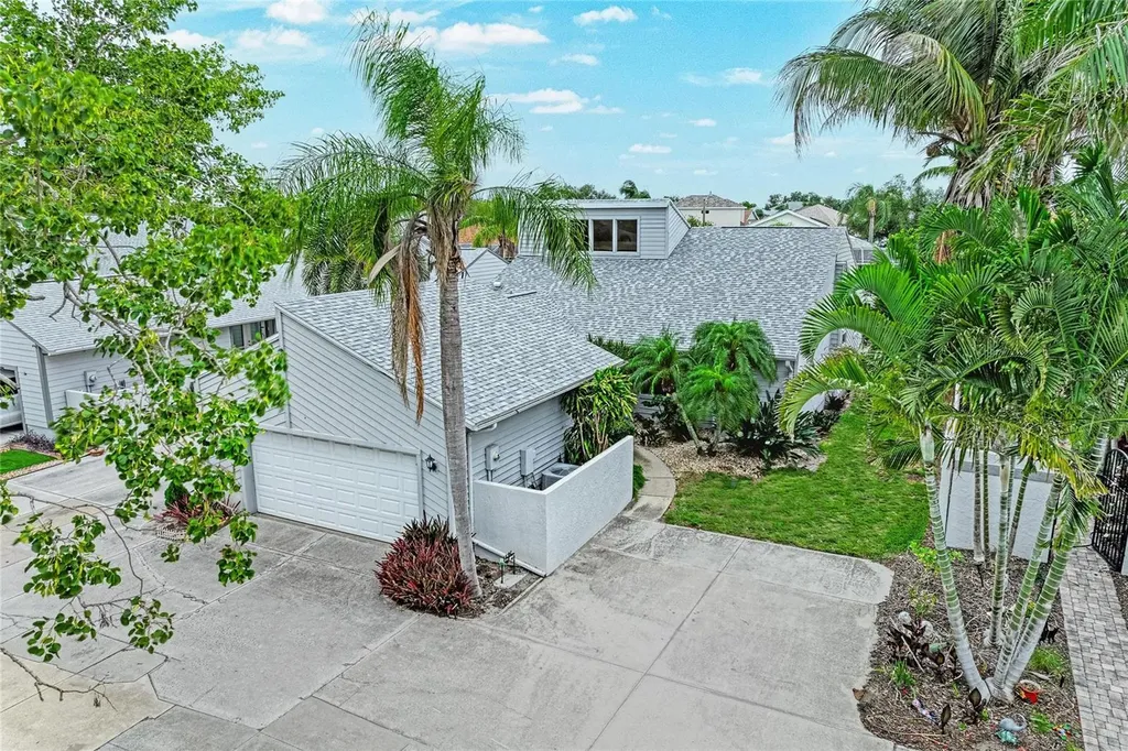 11207 Longwood Court Bradenton FL 34209