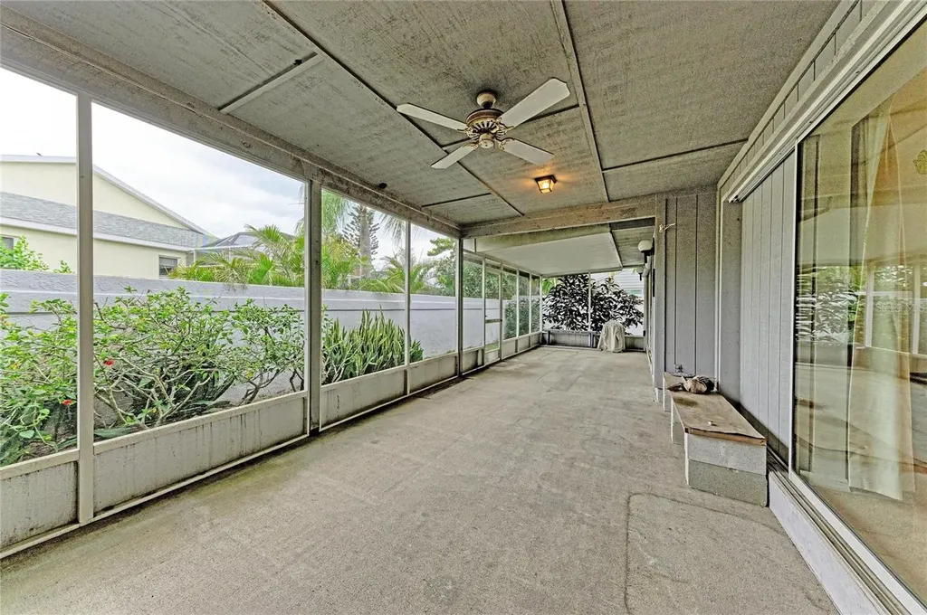 11207 Longwood Court Bradenton FL 34209