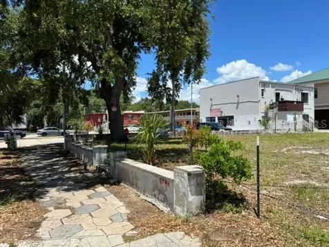 631 4th Street N St Petersburg FL 33701