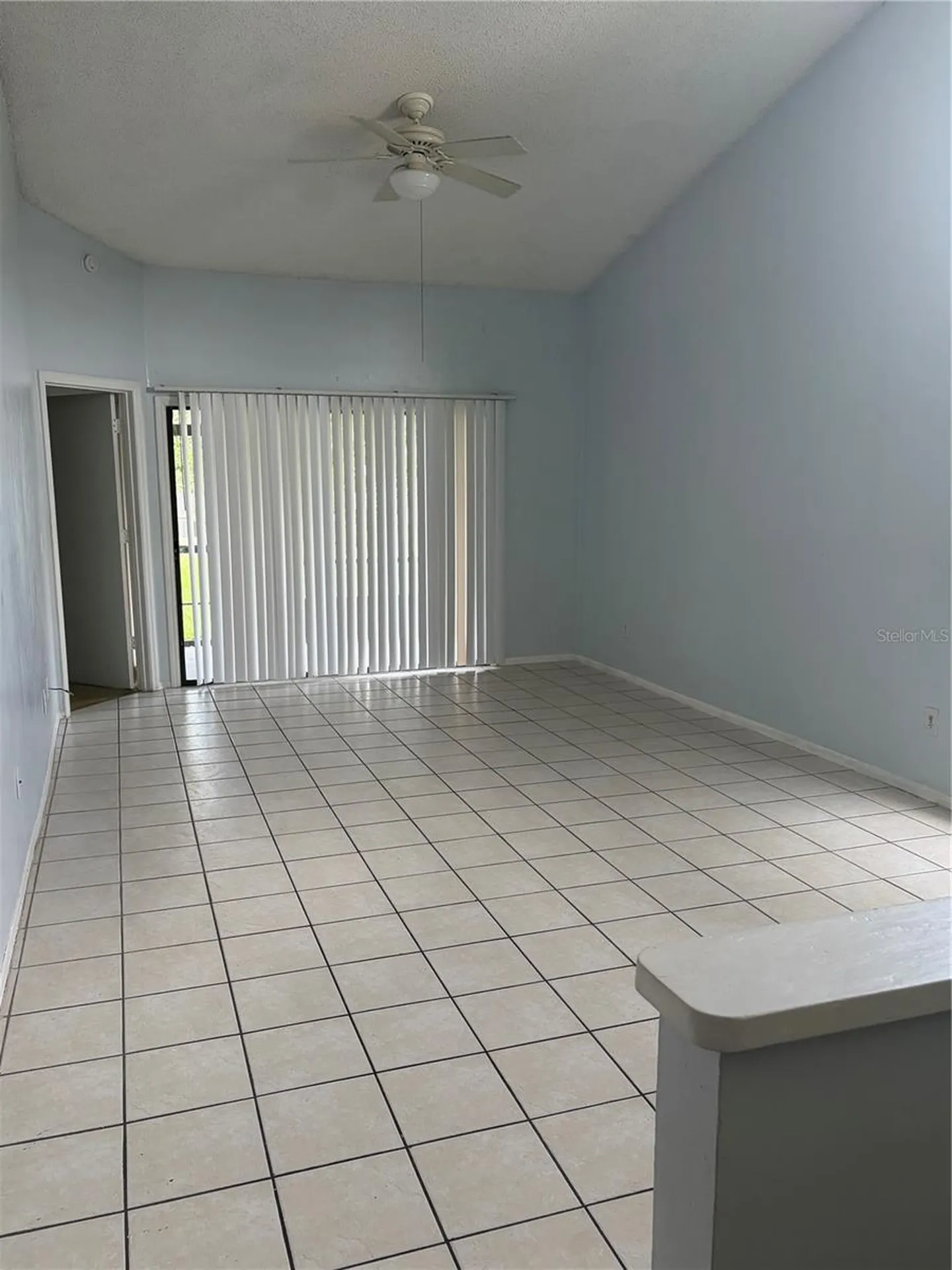 31 Lakepointe Circle Kissimmee FL 34743