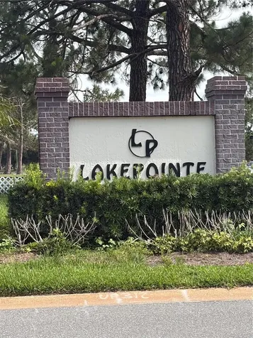 31 Lakepointe Circle Kissimmee FL 34743