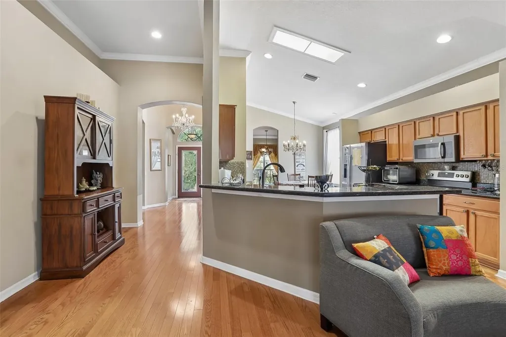 4761 Whispering Wind Avenue Tampa FL 33614