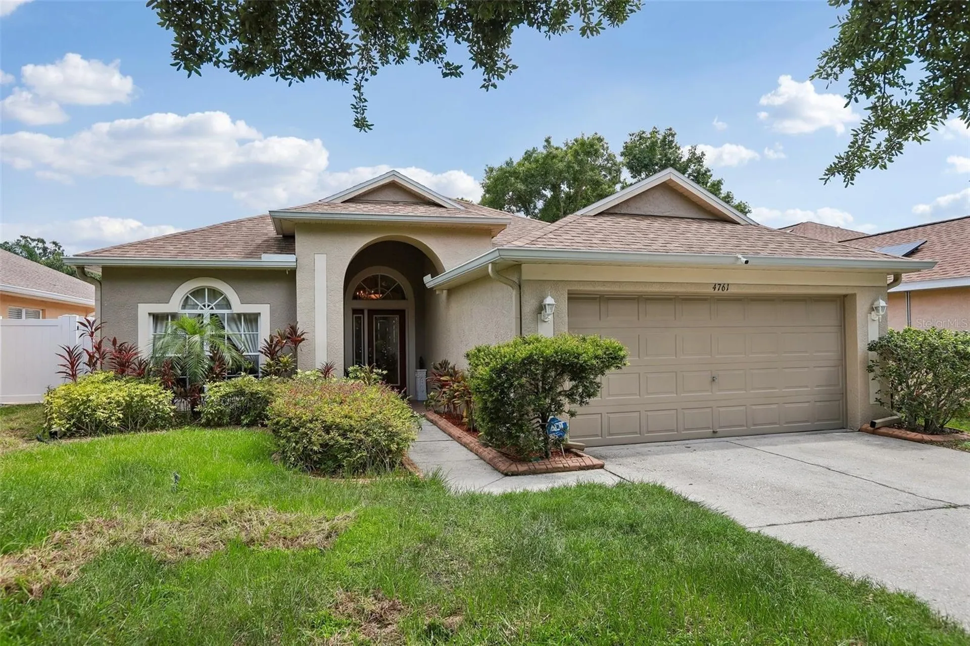 4761 Whispering Wind Avenue Tampa FL 33614