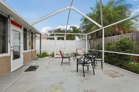 4761 Whispering Wind Avenue Tampa FL 33614