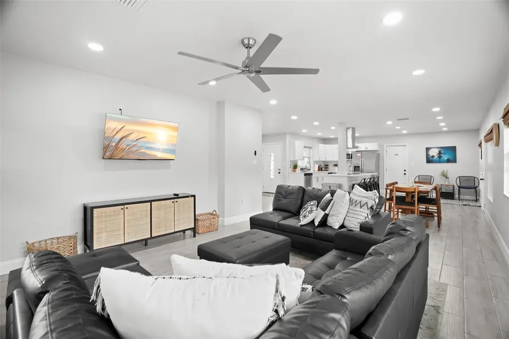 2347 Dora Drive Clearwater FL 33765