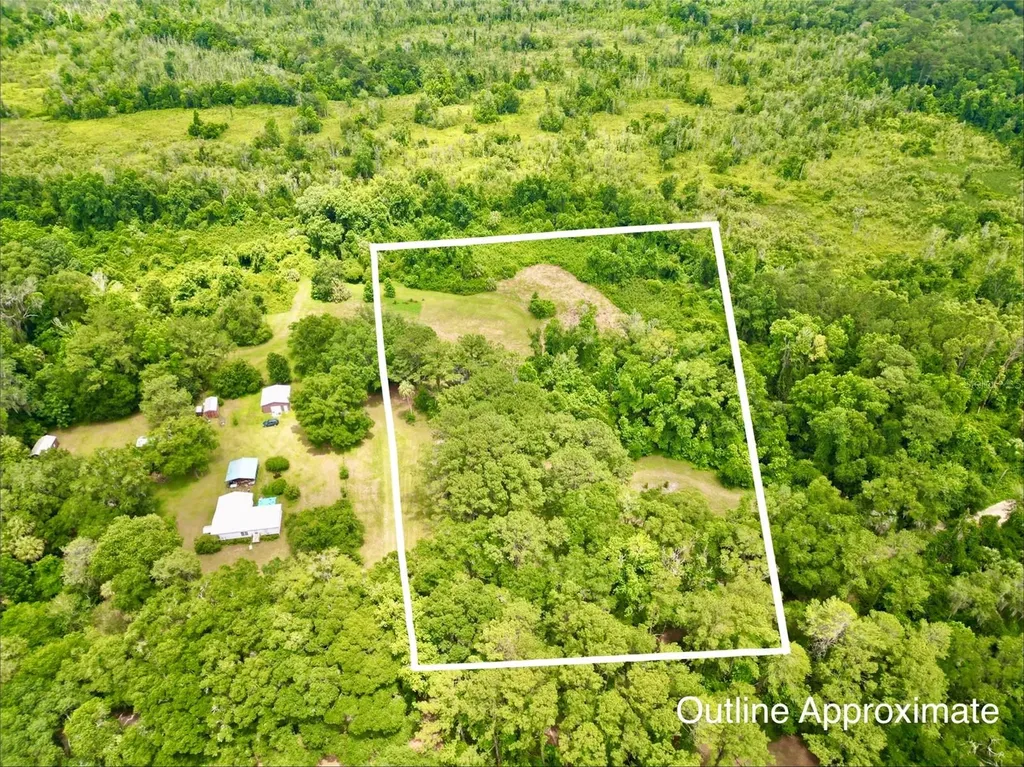 122 Tanner Road Florahome FL 32140