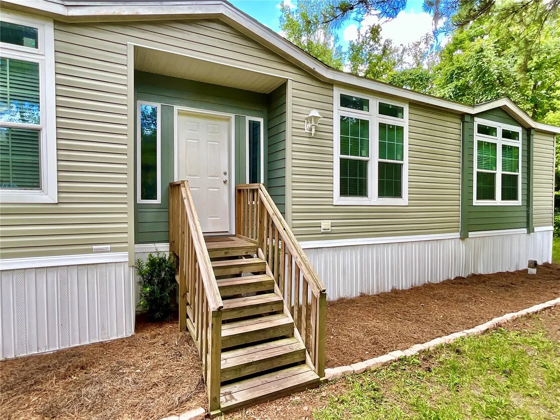 122 Tanner Road Florahome FL 32140