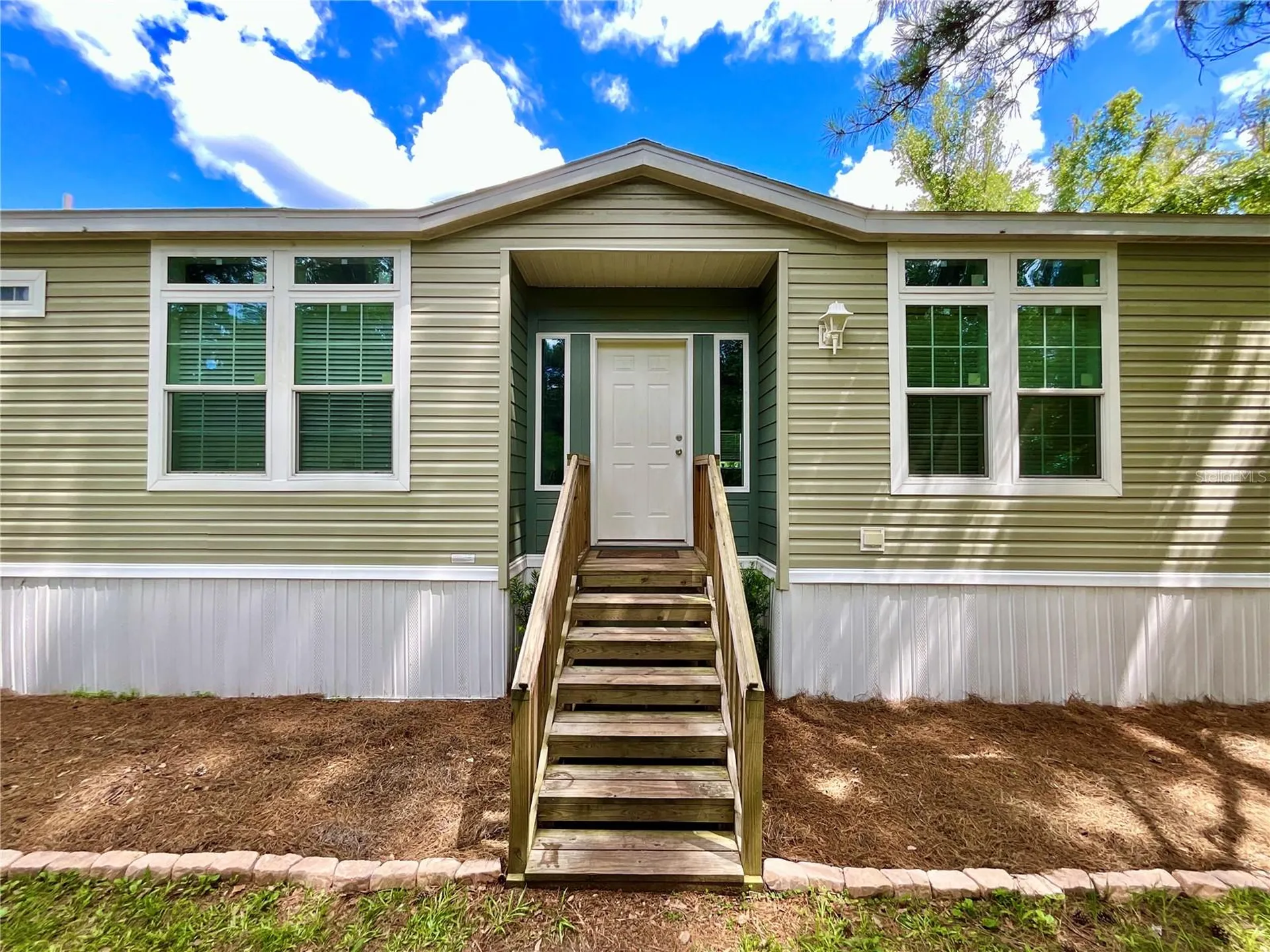 122 Tanner Road Florahome FL 32140