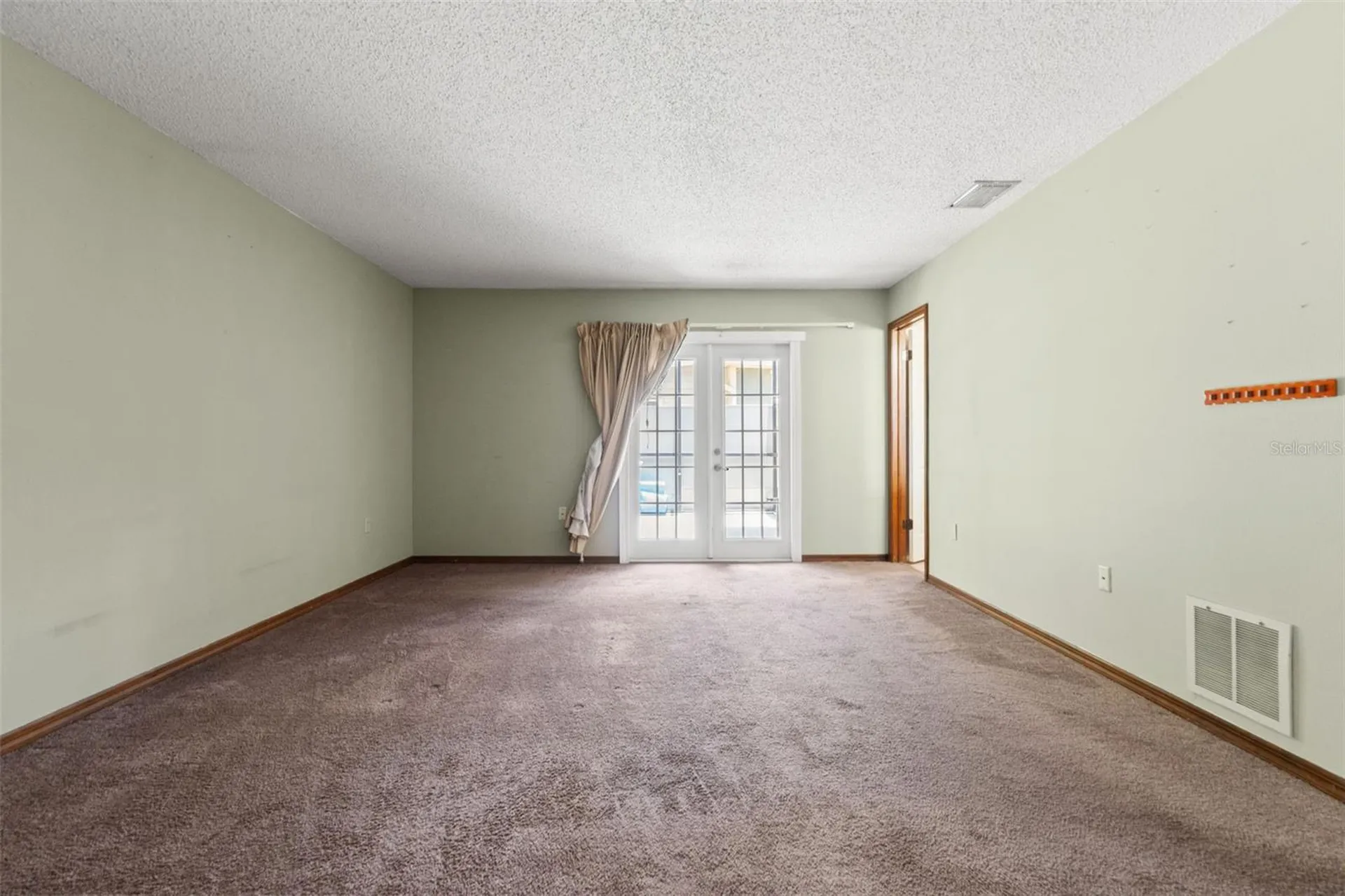 7447 Dundee Way Weeki Wachee FL 34613