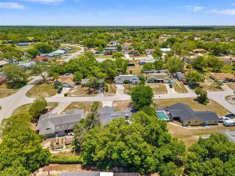 7447 Dundee Way Weeki Wachee FL 34613