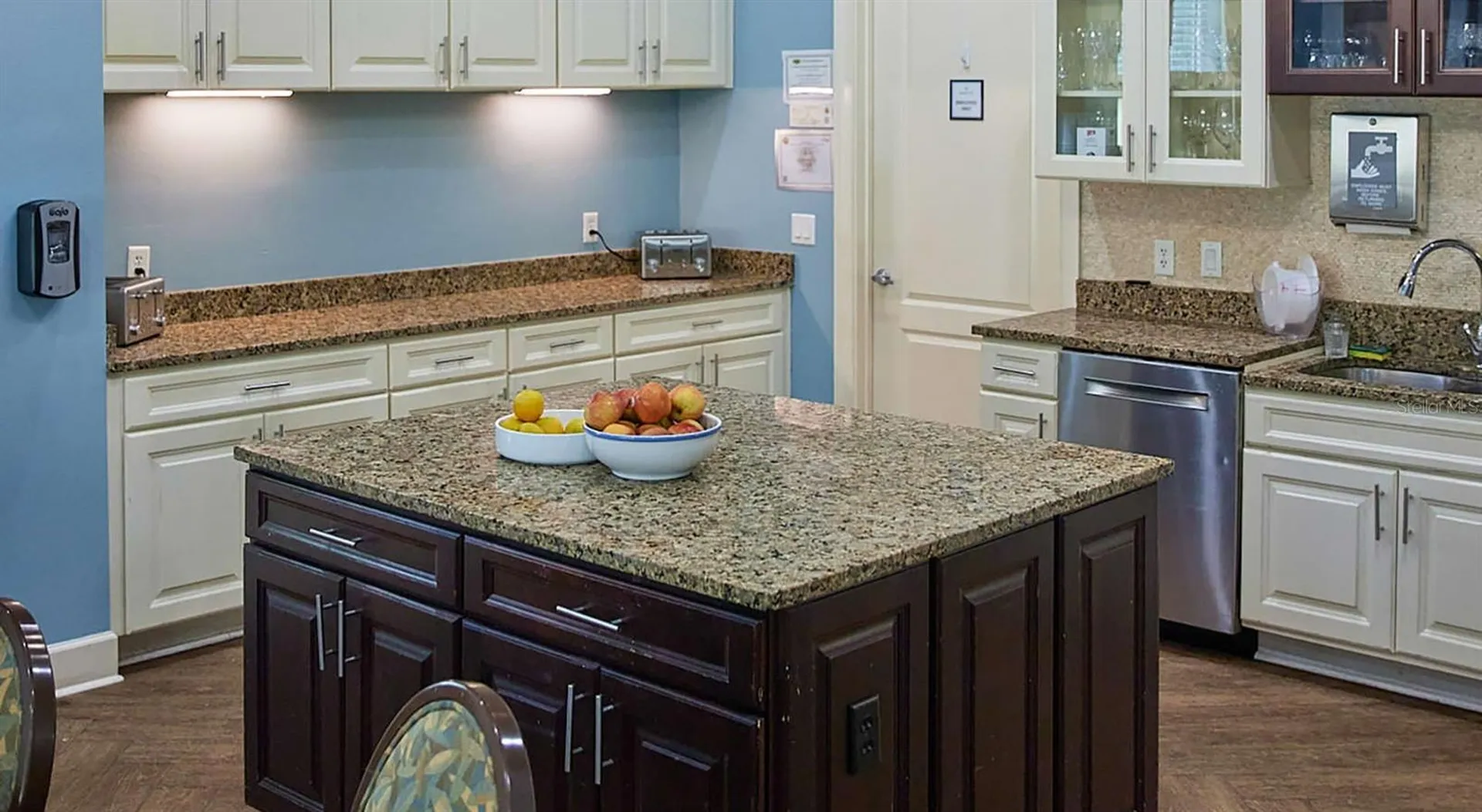 4 Maggie Lane Sarasota FL 34232