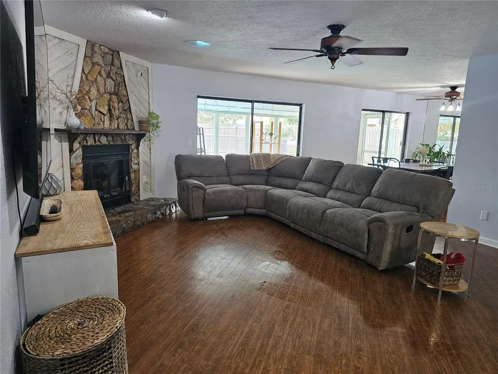 18322 Swan Lake Drive Lutz FL 33549