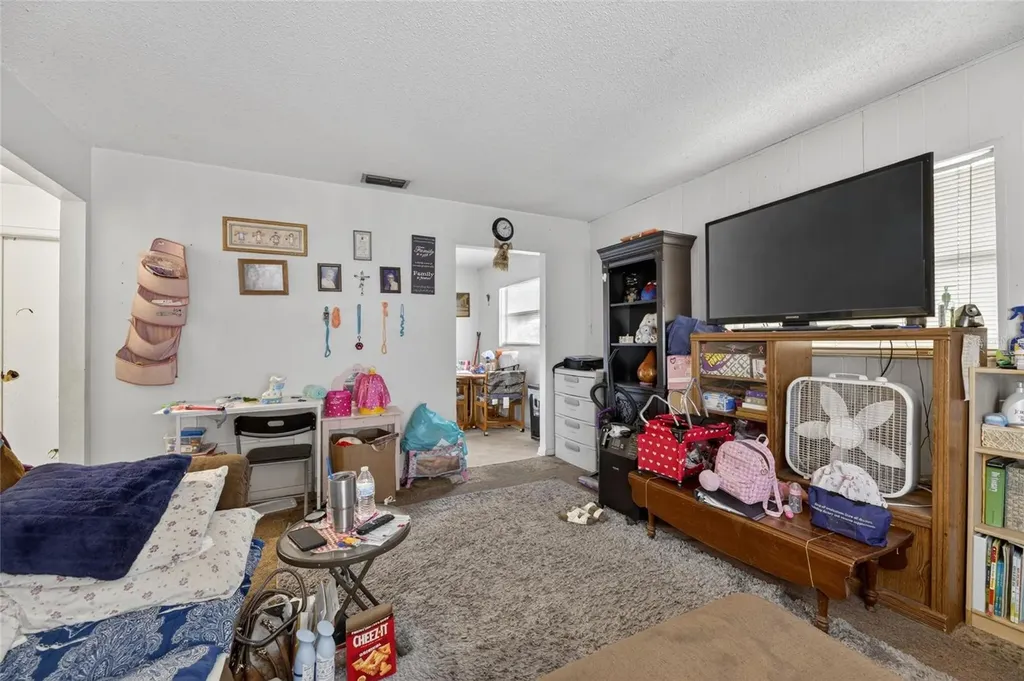 8725 N 46th Street Tampa FL 33617