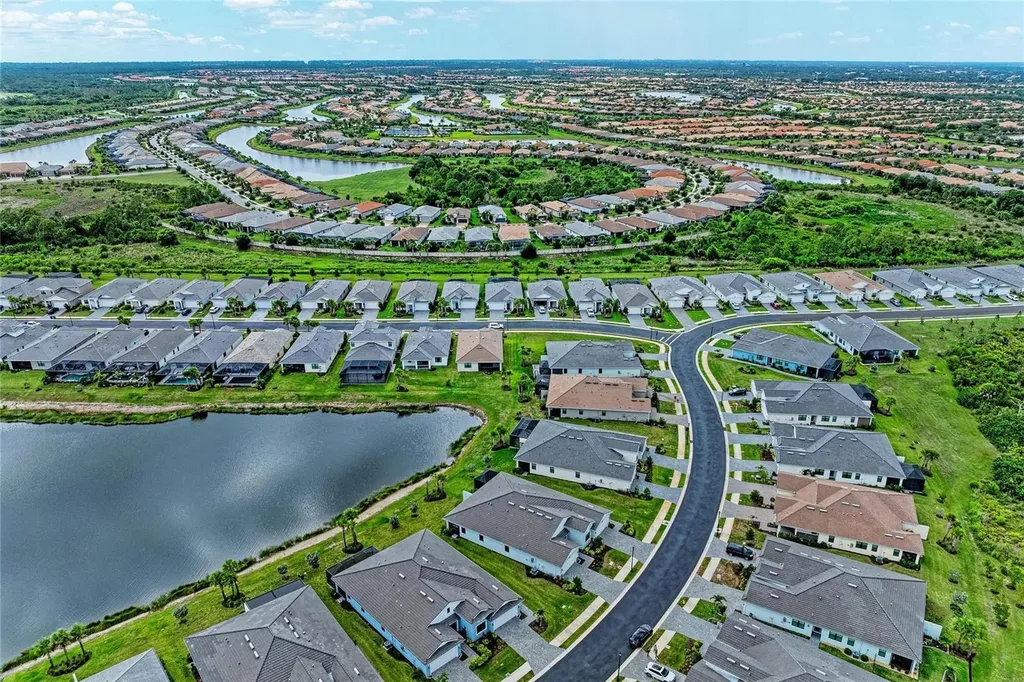 18615 Midsummer Place Venice FL 34293