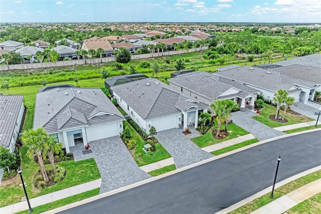 18615 Midsummer Place Venice FL 34293